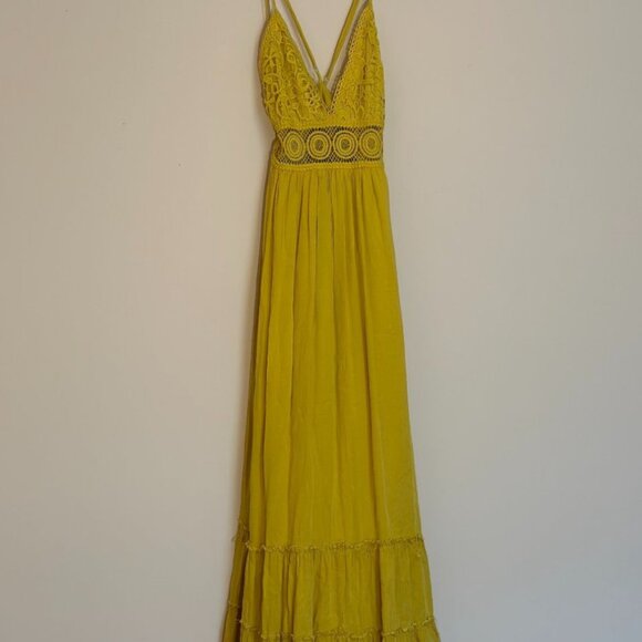Boho style criss-cross backless sundress - Picture 1 of 13